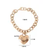 Armband med hjärtcharm
