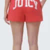 Booty shorts i collegestil