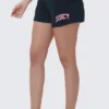 Booty shorts i collegestil