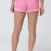Broderade shorts med kantstickning