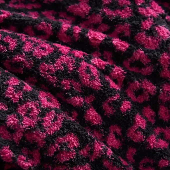 Cheetah-täckeset med fjädrar