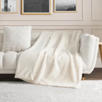 Faux fur-filtar med ögonfransmönster
