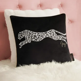 Fyrkantig kuddar i sammet med leopardmönster