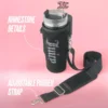 Jetsetter Hydration rostfritt stålmugg med handtag, sugrör och lock samt velourväska med axelrem