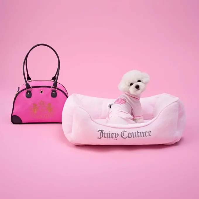 Juicy Couture pyjamas i silkeslen satin för husdjur