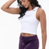 Liten glittrig, sömlös crop-top med hög hals