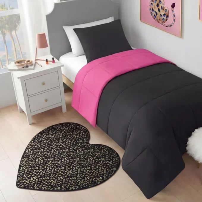 Metallic Leopard Plush Mattor, 3′ Heart