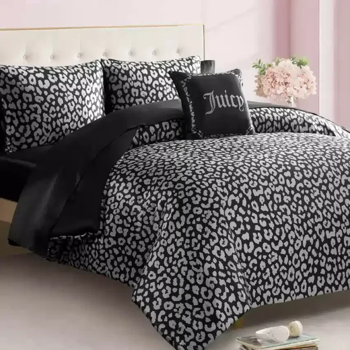 Modernt sängklädesset i satin med leopardmönster