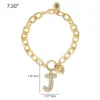 Pava armband med initialcharm, bokstaven J