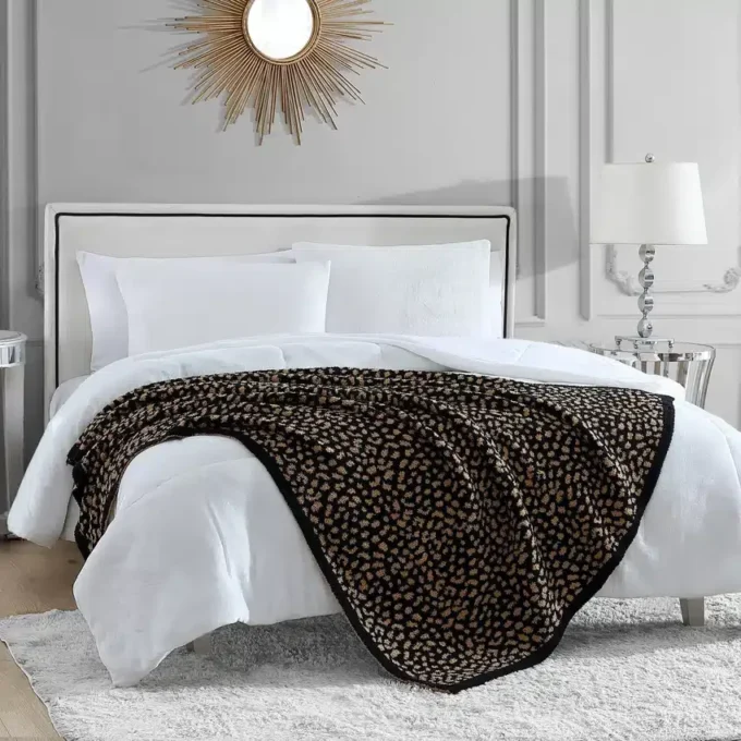 Pläd med leopardmönster