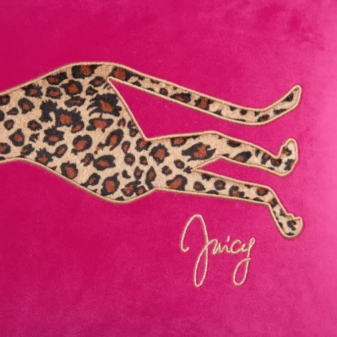 Sammetkudde med leopardmönster