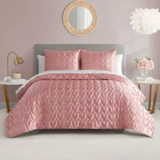 Satin-sängklädesset med hjärtmönster