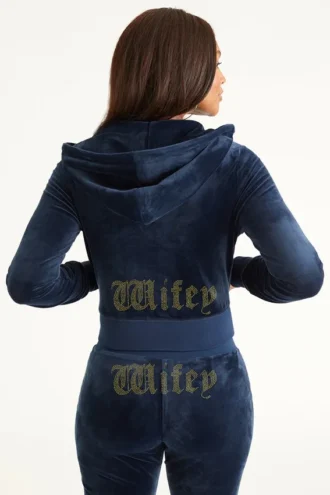 Wifey anpassningsbar velour-huvtröja med Big Bling-strassstenar